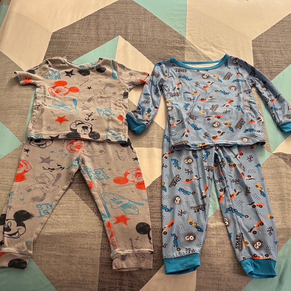Disney Mickey and Olaf Kids Pajama Set - Gray and Blue